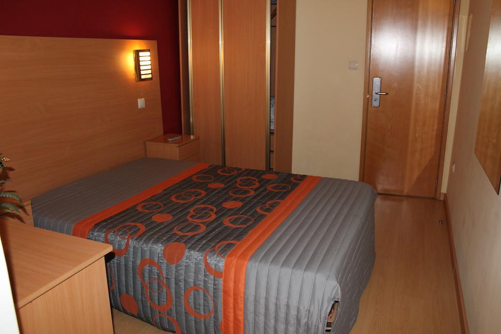 Guest House Estrela ปอร์โต ห้อง รูปภาพ