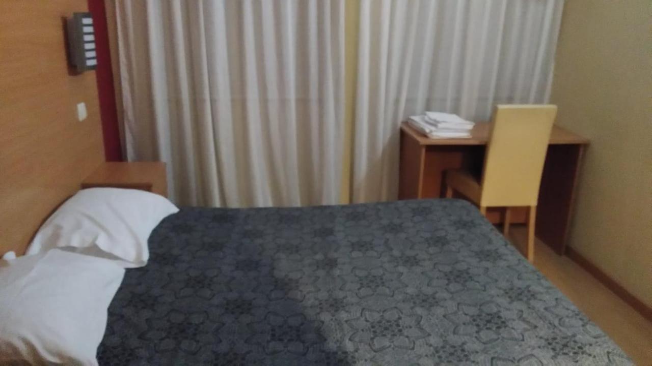 Guest House Estrela ปอร์โต ภายนอก รูปภาพ